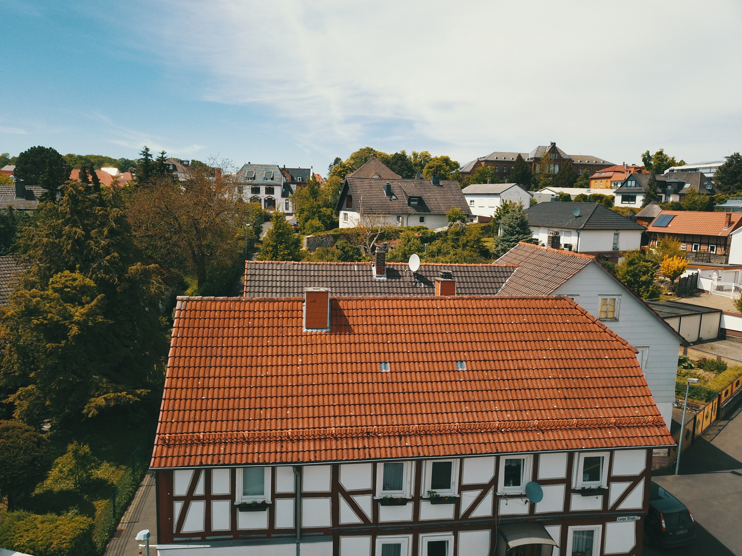 Neue Ausblicke: Blick über die Dächer zur Theodor-Heuss-Schule